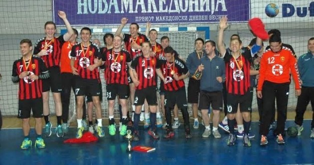Потсетување: Младинците на Рк Вардар станаа шампиони на Македонија, со максимален учинок на победи