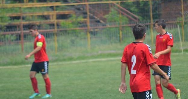 Фк Вардар “генерација 99“ го освои деветото место на “Скопје куп“