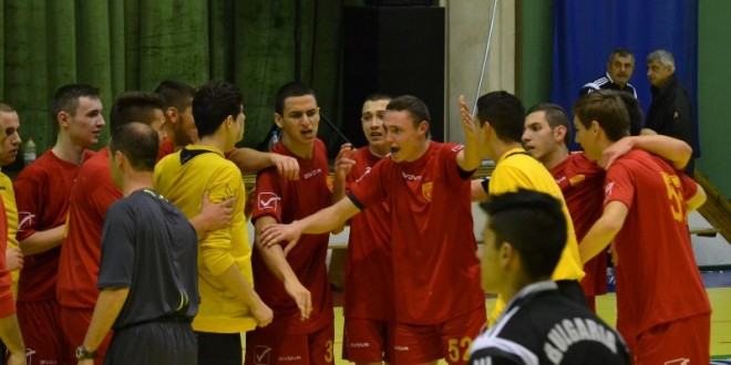 13 “Вардарци“ дел од Македонската кадетска ракометна репрезентација која го освои второто место во Бугарија