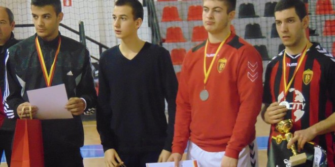 Пет ракометари од редовите на Вардар во младинска конкуренција, добија поединечни награди на завршниот турнир