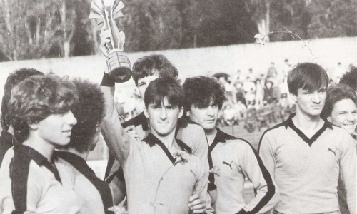 Црвено-црна историја! ФК Вардар го освои  младински куп на СФРЈ-1984, а Панчев испиша историја