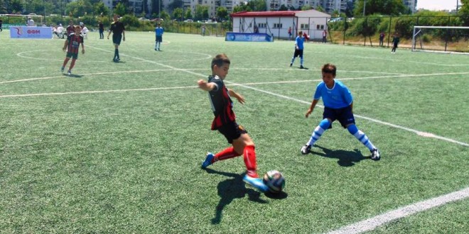 Утре ќе бидат одиграни финалните натпревари во детската лига, вкупно четири Вардарови генерации во борба за првото место