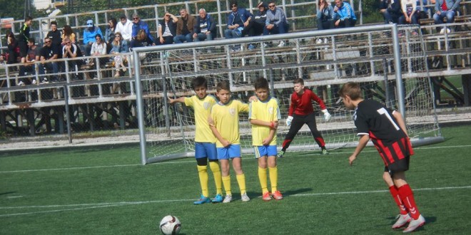 Победа и пораз за ФК Вардар генер. “2004“ во детската лига