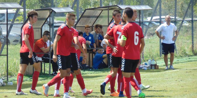 (Фотогалерија) Победнички старт на сезоната за младинците на ФК Вардар
