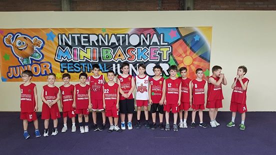 (ФОТО) Младите кошаркари од Вардар земаа учество на “Интернационал јуниор мини баскет фестивал“