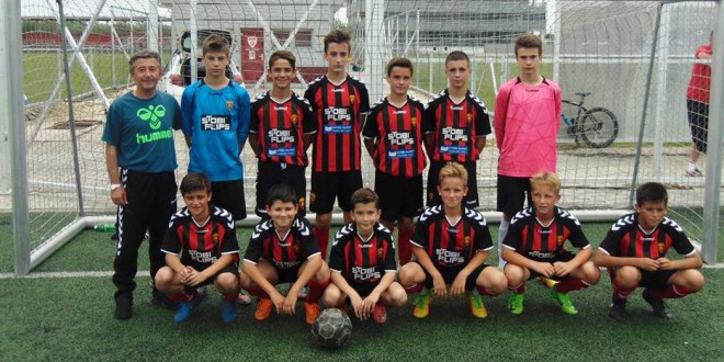 Двете екипи на ФК Вардар генер. “2004“ се пласираа на завршниот турнир во детската лига, како единствени од скопско-кумановскиот регион