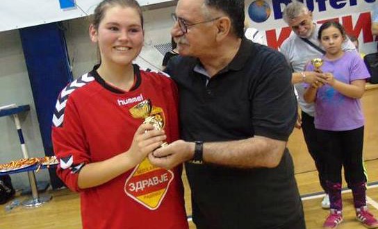 Јована Трајкоска: Наградата за најдобар голман ме мотивира да ја остварам мојата желба и еден ден да застанам на голот на мојата репрезентација