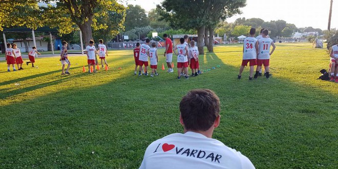 (ФОТО) Кошаркарскиот клуб Вардар успешно го реализира “Летниот камп“ во Неа Пори