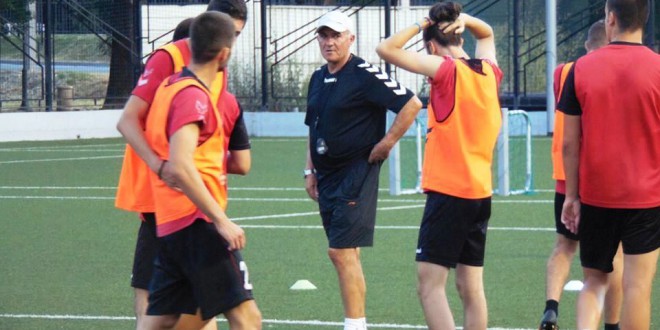 (ФОТОГАЛЕРИЈА) Под полна пареа се одвиваат тренинзите на младинскиот состав на ФК Вардар