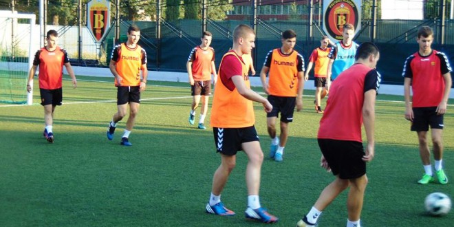 Денес во Охрид, контролен натпревар ќе одиграат младинците на ФК Вардар и екипата на Хата од Дубаи, која е предводена од Ѓоко Хаџиевски