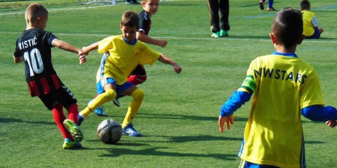 (Фотогалерија) Вардар (1) од генер. “2010“ стигна до дебитанска победа во детската лига