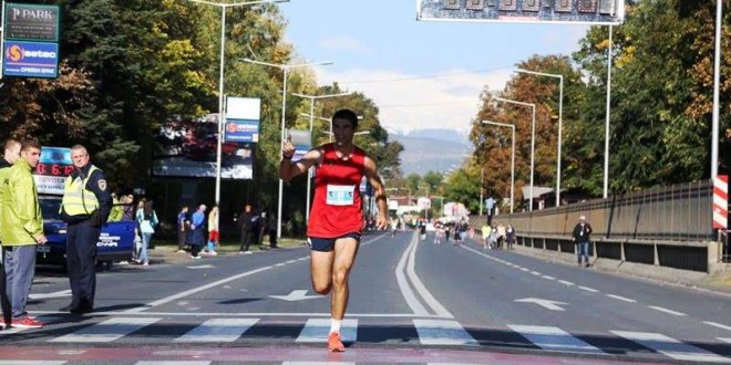 Атлетика: Две недели “огнено крштевање” за Завировски во пресред на Скопски маратон