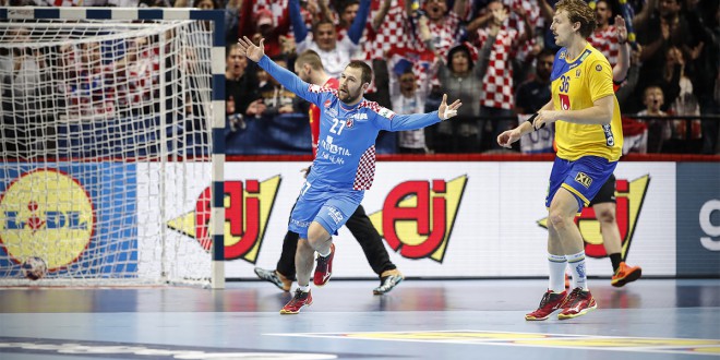(ВИДЕО) Чупиќ на неверојатен начин се врати во репрезентацијата на Хрватска