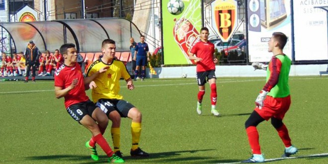 Бојан Тимевски е херој, кадетите на ФК Вардар ја победија Македонија Ѓ.П и освоија драгоцени бодови во борбата за титулата