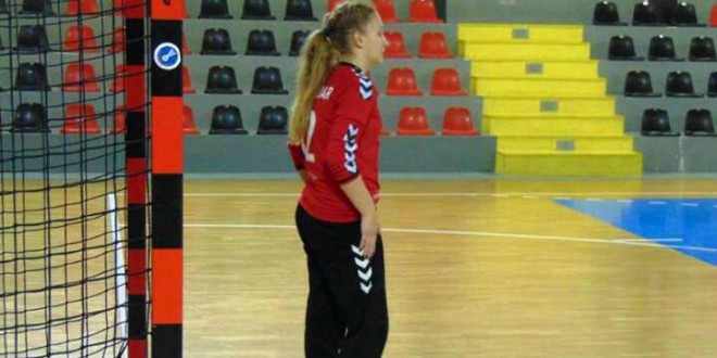 Девојките од ЖРК Вардар со 6/6 во лигата, со триумф над Спартак и го честитаа роденденот на голманката Грујовска