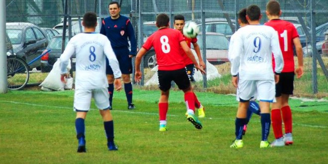 Вардарци успешни во Струмица, висока победа на пионерите на ФК Вардар и реми за пом.пионери на гостувањето кај А.Пандев