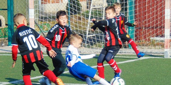 Елиминирана најмладата генер. “2010“ на ФК Вардар во детската лига, загуби денес и Вардар (2)