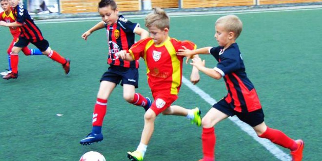 Три генерации на ФК Вардар претстојниве два дена ќе одиграат натпревари во детската лига