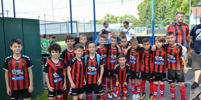 (ФОТОГАЛЕРИЈА) Двете генерации на ФК Вардар ќе играат во осминафиналето на турнирот во Хрватска