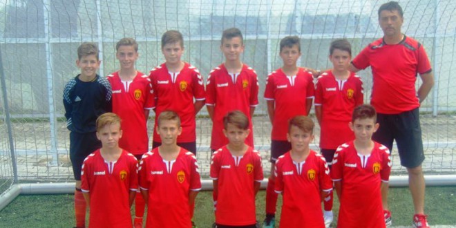 Двете екипи на ФК Вардар генер. “2006“ се пласираа во следната елиминациска фаза од детската лига