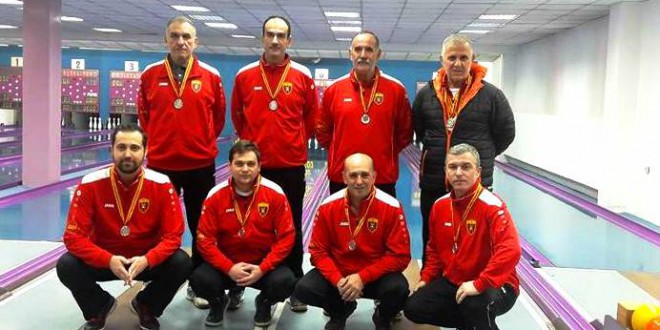 Четири години кугларски тим Вардар: Два Куп пехари, четири вице-шампионски места, поединечен државен првак и вицепрвак
