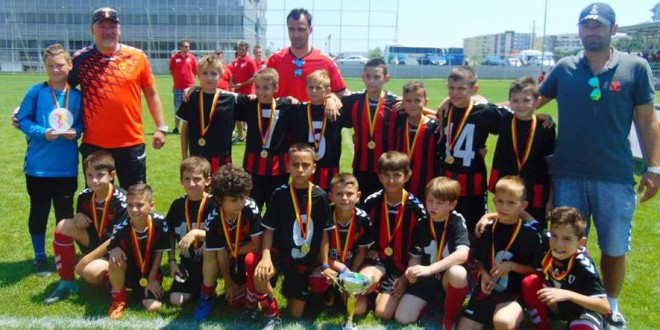 Незаборавна сезона за вардаровата генер. “2008“ која го одбрани приматот Шампиони на Македонија и настапи на четири силни меѓународни турнири