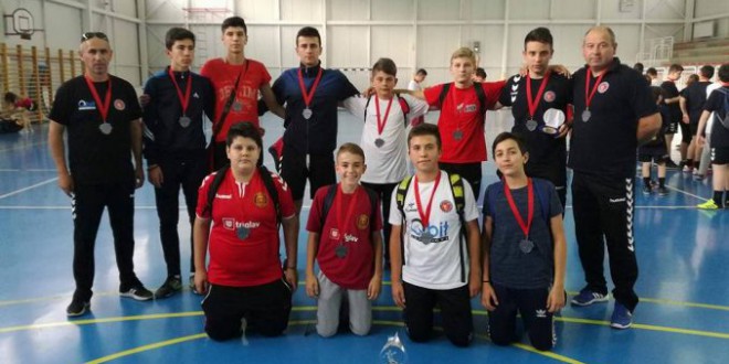 РК Делчево  Вардар го освои првото место на хуманитарен ракометен турнир во Тетово организиран од Балтепе Вардар