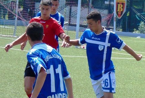 Џемал Ибиши е единствениот играч од повозрасните категории, кој успеваше да постигне голови за три младински екипи на ФК Вардар