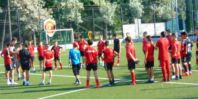 ФК Вардар генер.2007 отвори со победа на Пирин купот