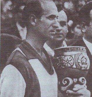 Дацевски капитенот на ФК Вардар кој прв подигнал пехар во историјата, тој од Купот 1961 и бил дел од шампионската младинска екипа `49
