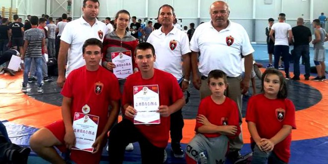 Борење: Три медали на државното првенство за пионерите на Вардар