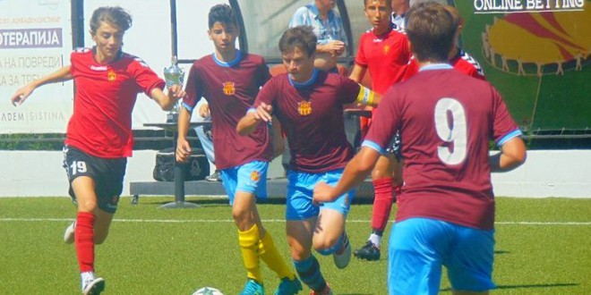 Пионерските екипи на ФК Вардар во сабота се домаќини на екипата на Македонија Ѓ.П, одложено колото за кадетите и младинците