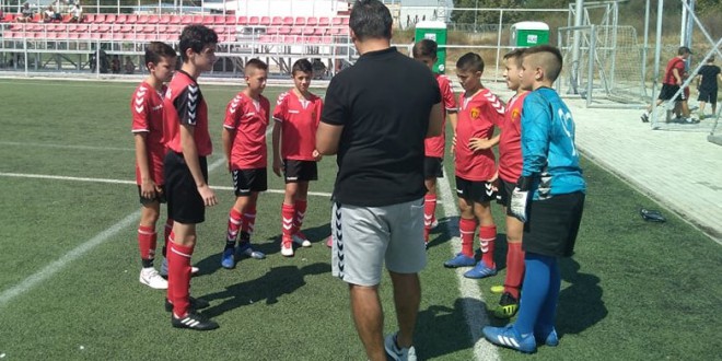 Четири генерации на ФК Вардар ќе се борат за 1/2-финале на „Гази Баба Купот“ попладнево