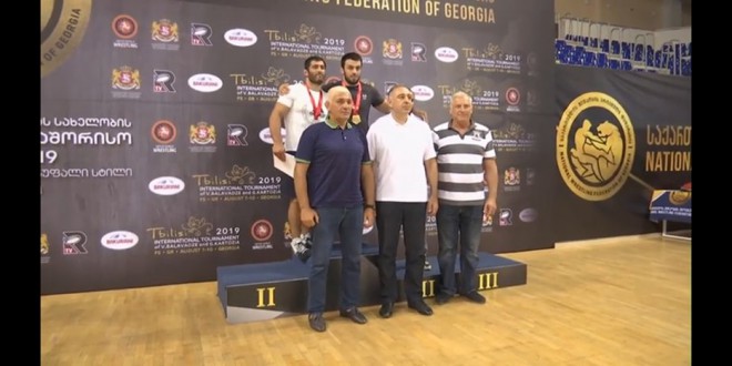 (ВИДЕО) Нуров на врвот од  пиедесталот, златен медал за вардарецот во  Тбилиси