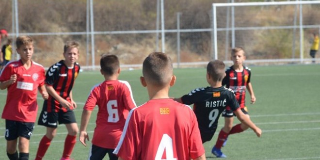 Победа и минимален пораз за ФК Вардар ген.2010 во детската лига