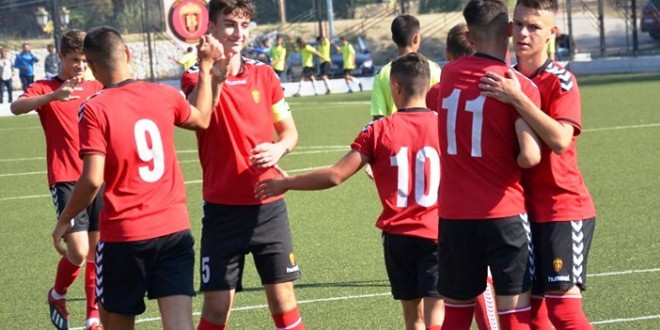 Пионерските екипи на ФК Вардар и на реваншот во Прилеп ја наполнија мрежата на Победа и се пласираа во 1/2 финалето на Купот