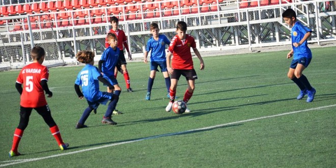 Шест натпревари за вардаровите екипи во детската фудбалска лига