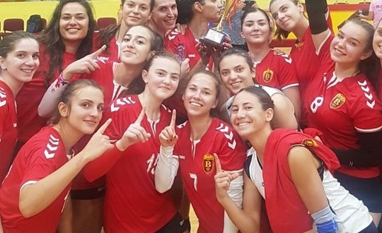 Одбојка! Девојките на Вардар први на турнирот во Струмица