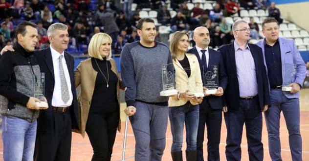Дејан Милосављев е прогласен за најдобар ракометар на Србија во 2019 година