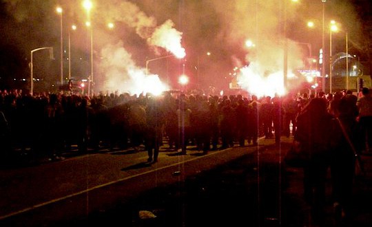 (ФОТО+ВИДЕО) На денешен ден 2013 година: Се бараше билет повеќе на ракометното дерби!