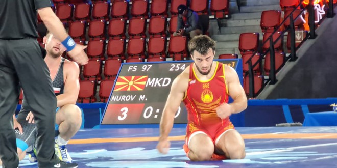 Нуров со две победи започна на Светското првенство