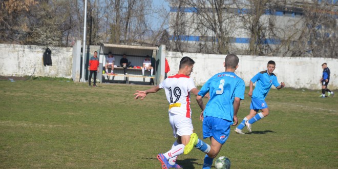 (Фотогалерија) Ајетовиќ донесе три бода, помладите пионери на ФК Вардар подобри од Кул