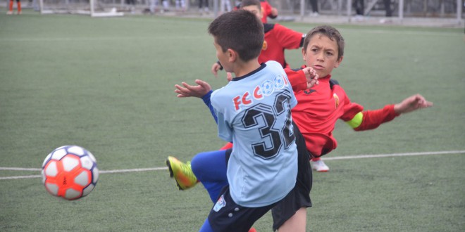 Продолжуваат натпреварите во детската фудбалска лига за „петлињата“ на Вардар