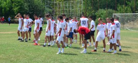 (Фотогалерија) Пионерските екипи на ФК Вардар продолжуваат со тренинзи