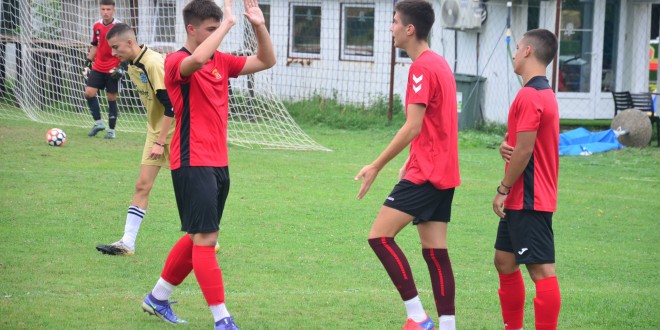 Кадетите на ФК Вардар подобри од младинците на Скопје