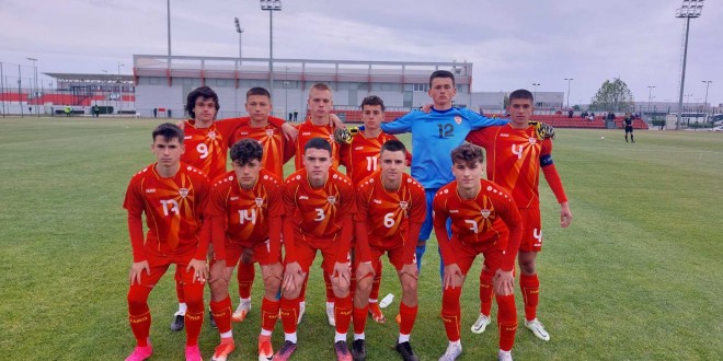Атанасовски, Радески и Шаботиќ во дресот на Македонија У16 за контролните натпревари со Албанија