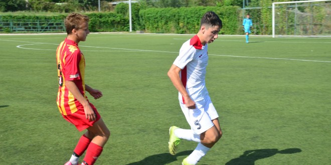 Драган Јанкоски со прв повик во националната репрезентација, Матеј Гаштаров исто така во составот на Македонија У18